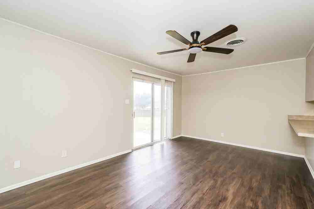 6420 Valley Ridge Dr - Photo 4 of 16