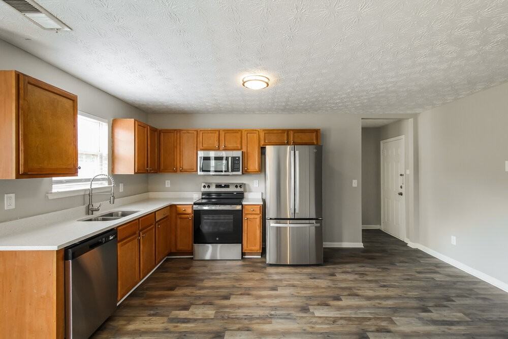 525 Mcgiboney Ln - Photo 7 of 17