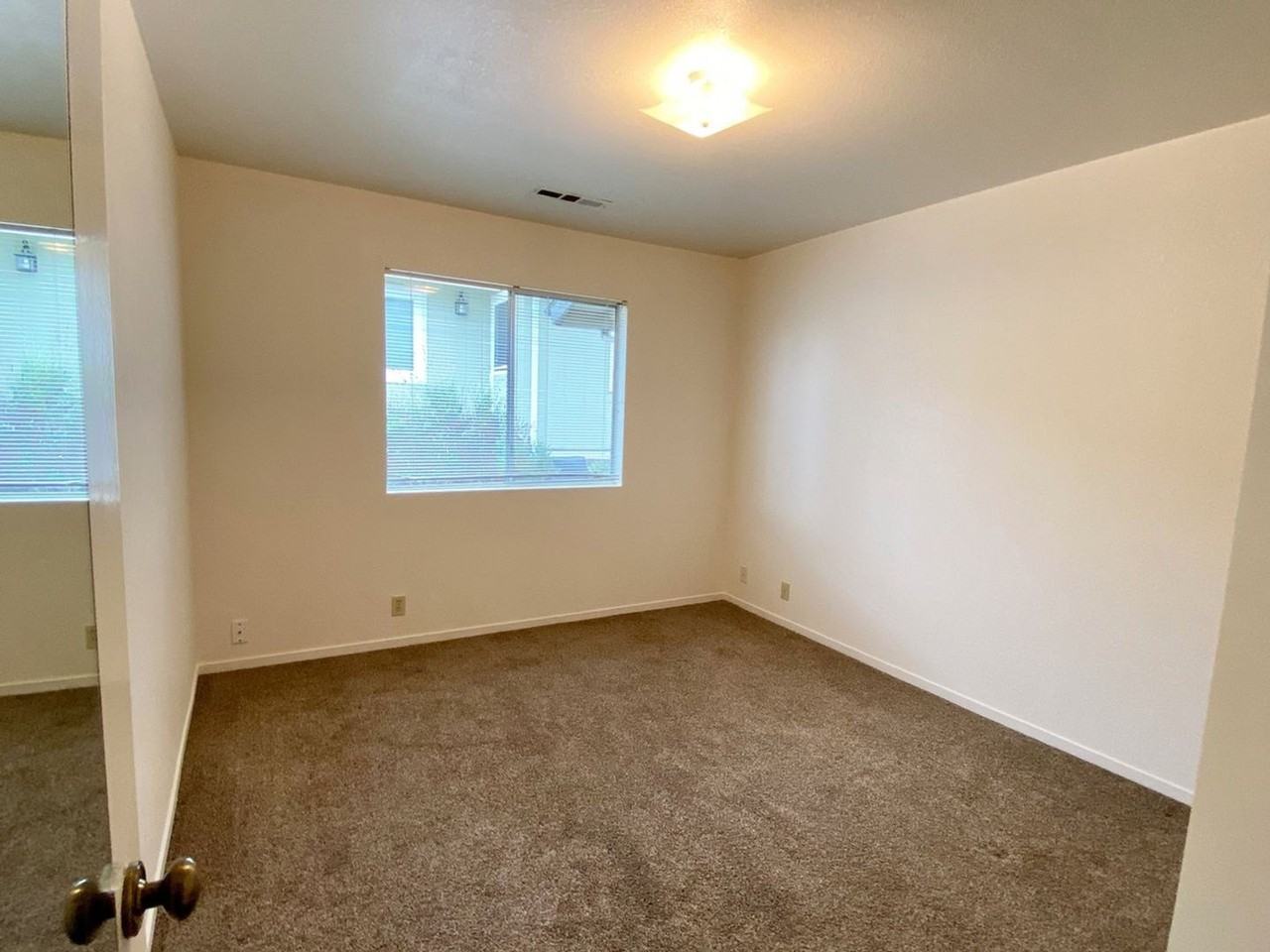 1284 4th St - Photo 6 of 10