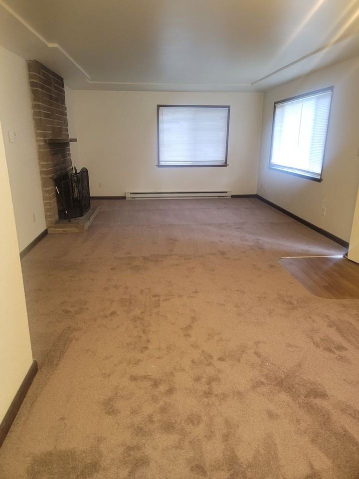 3211 Grandview Dr W - Photo 2 of 20