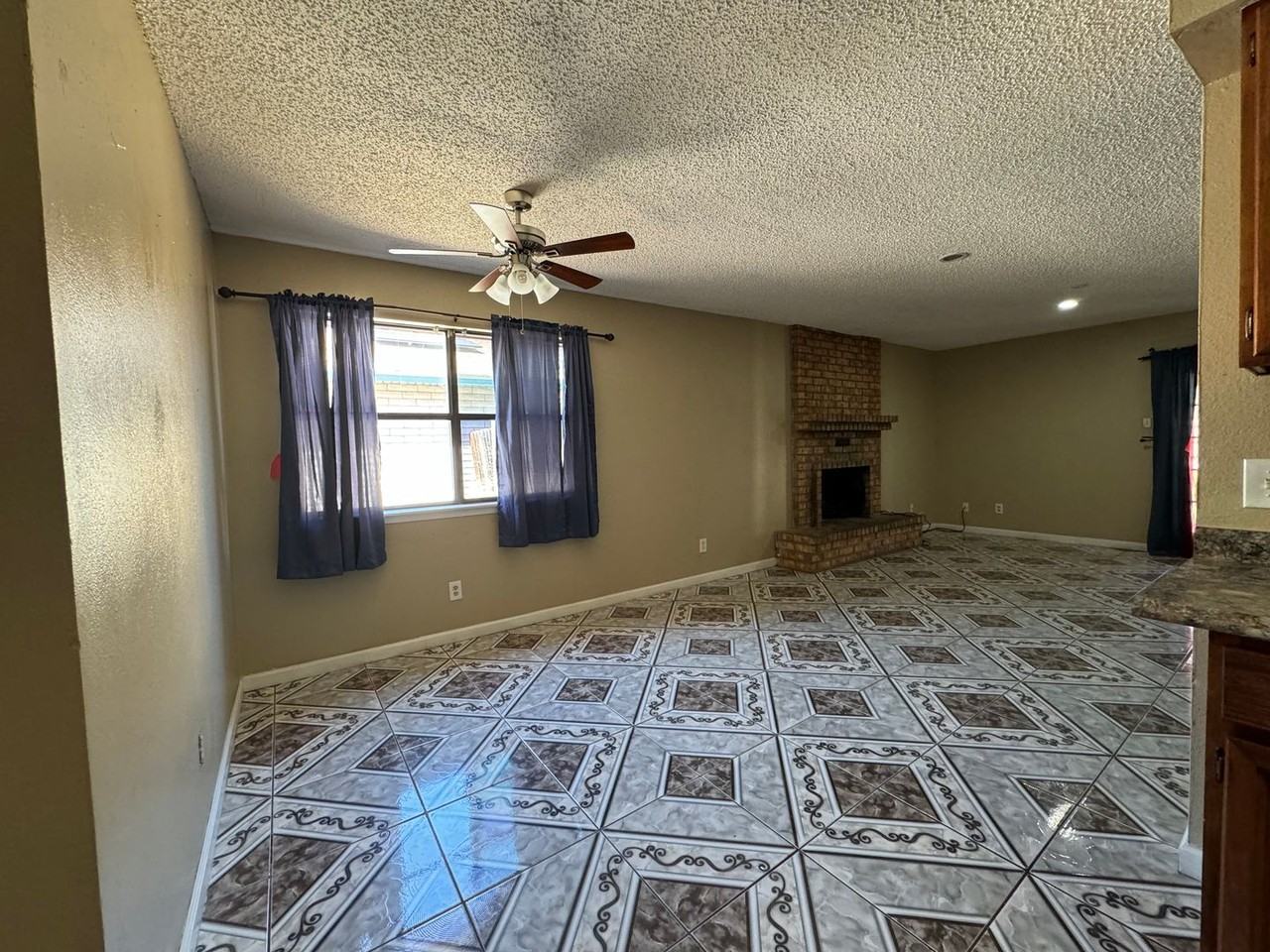 831 Swinging Spear Rd - Photo 4 of 14