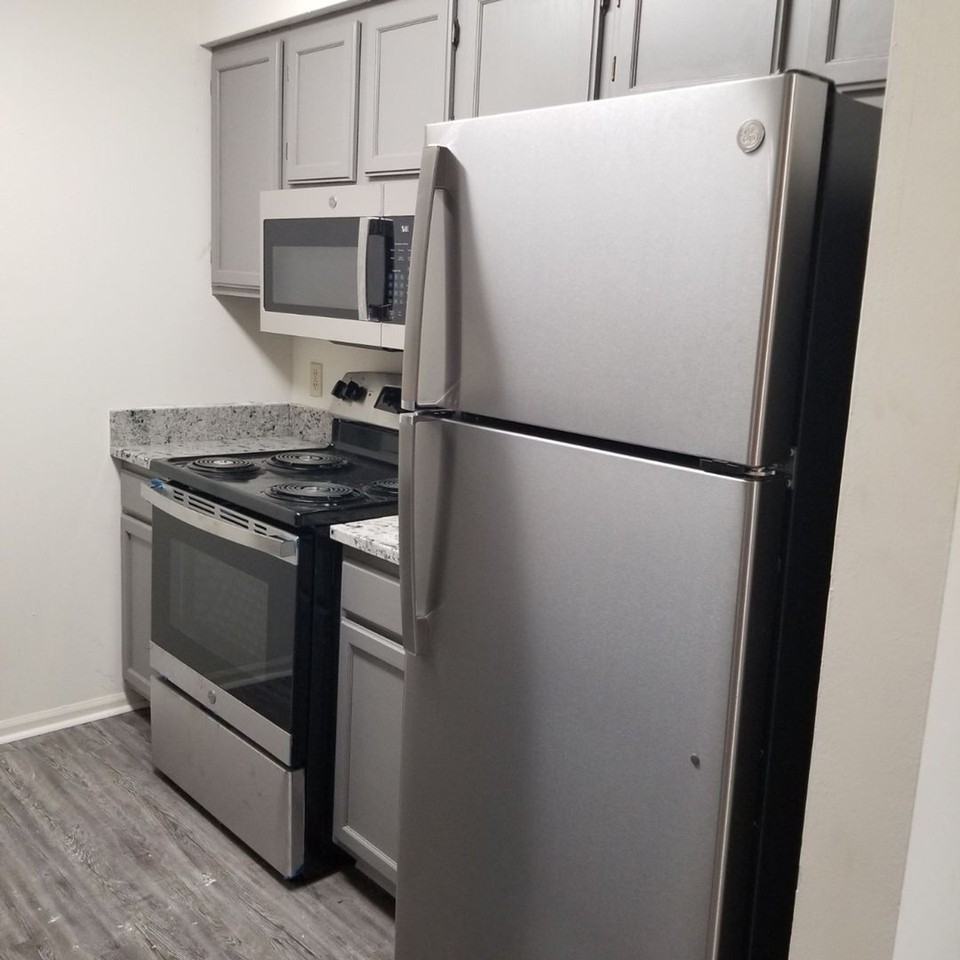 1009 12th St #7A - Photo 4 of 9