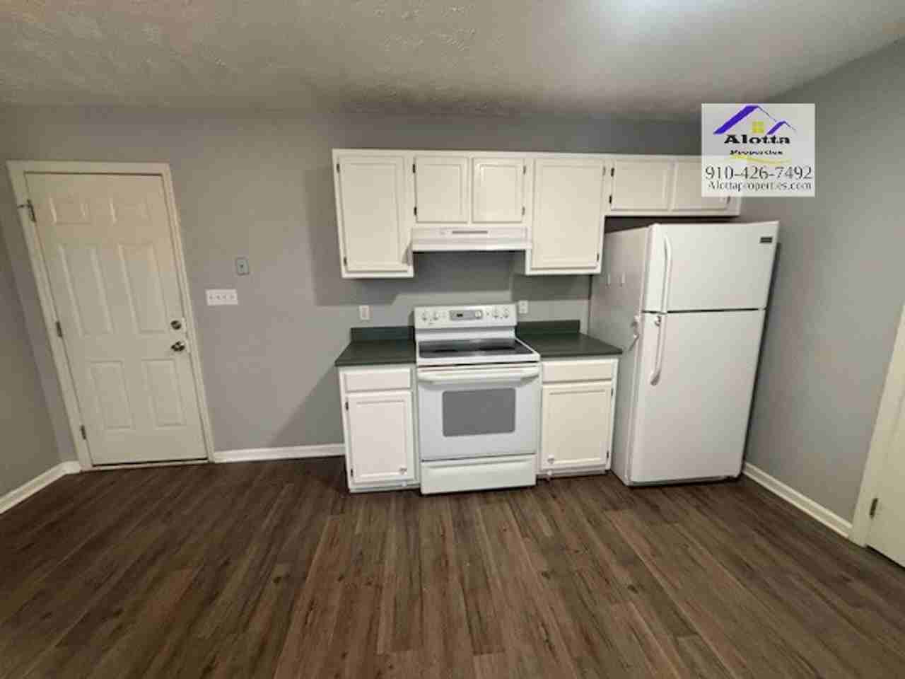 133 Chapel Hill Dr - Photo 3 of 12