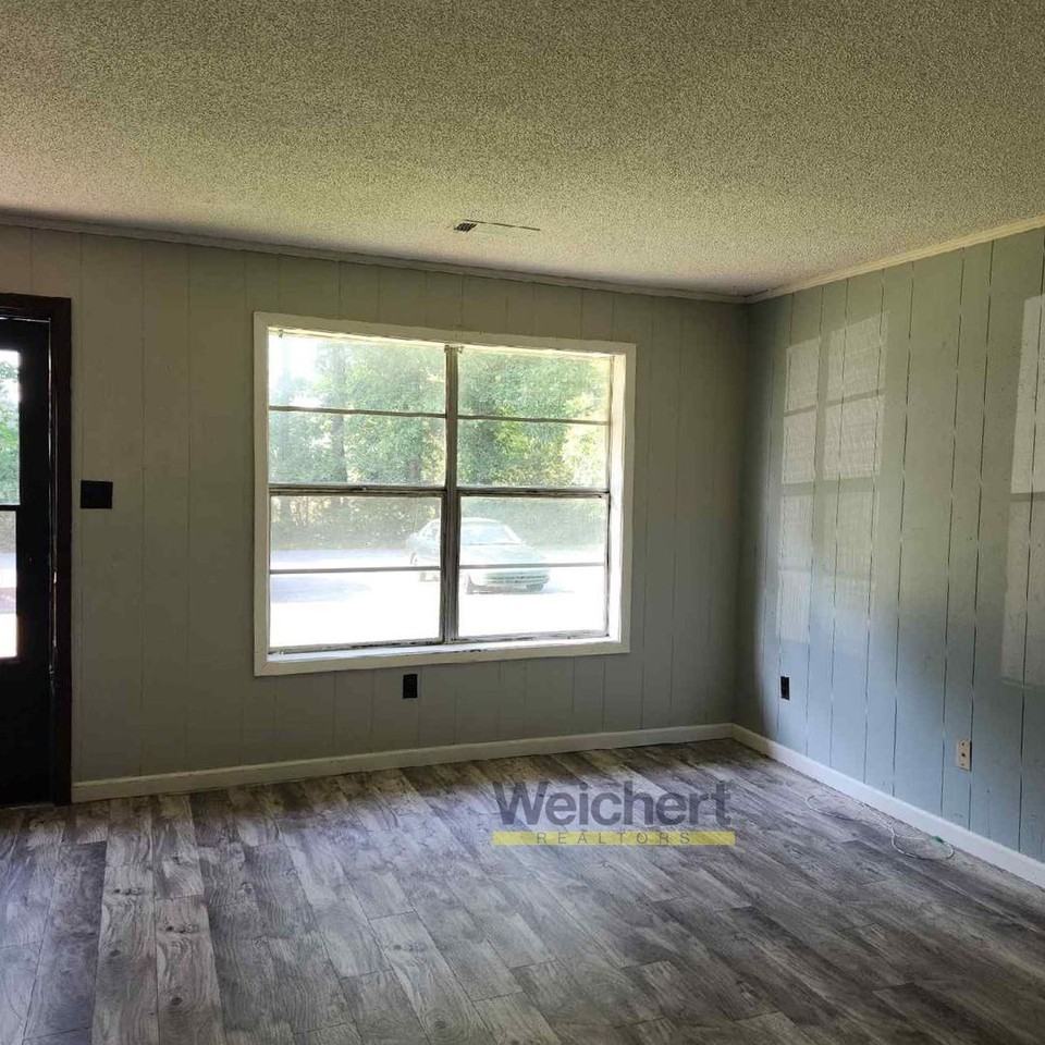 Townhouses - Photo 2 of 12