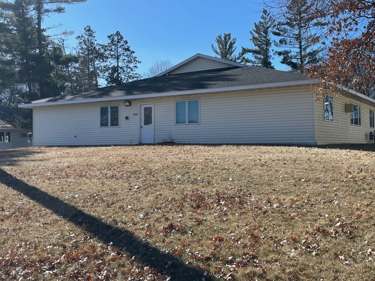 2424 Greenwood St Sw - Photo 3 of 11