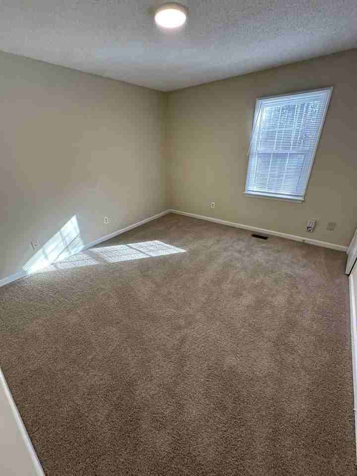 2940 Faversham Pl - Photo 6 of 6