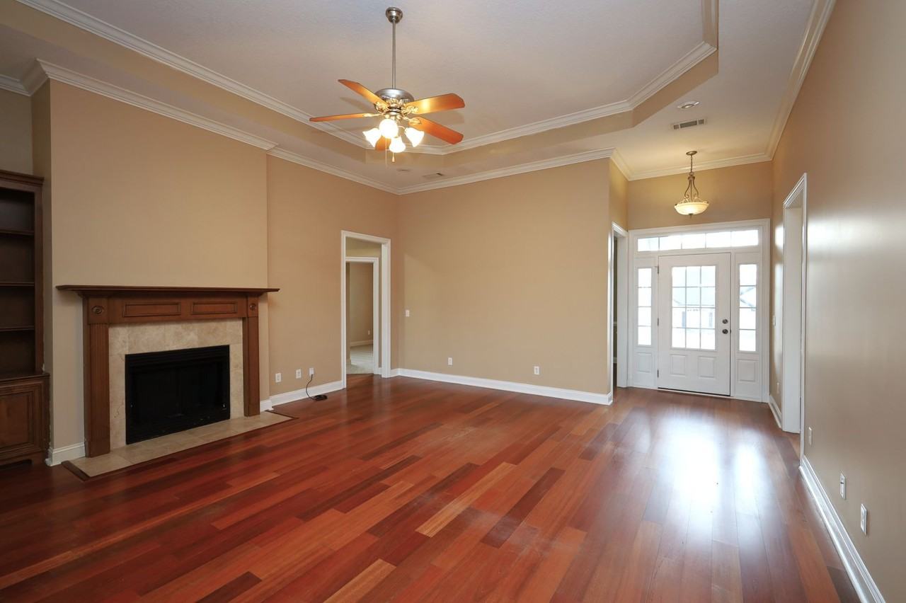 4530 Kiowa Ln - Photo 3 of 21