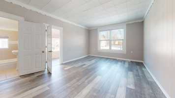 featured image of 3868 W 37th St