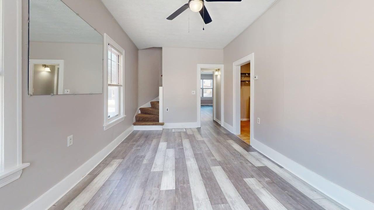 3868 W 37th St - Photo 2 of 11