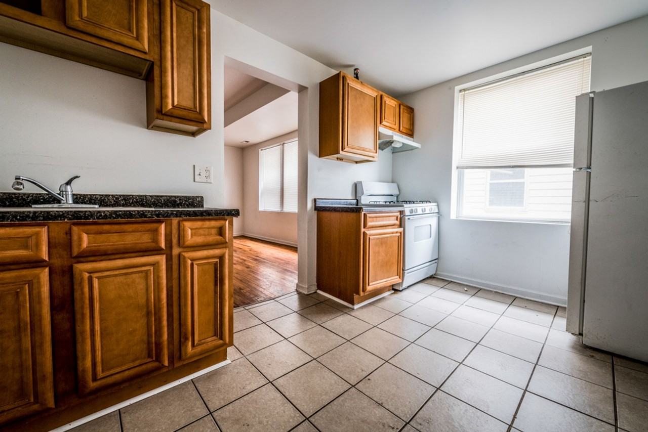 1257 S Kildare - Photo 4 of 21