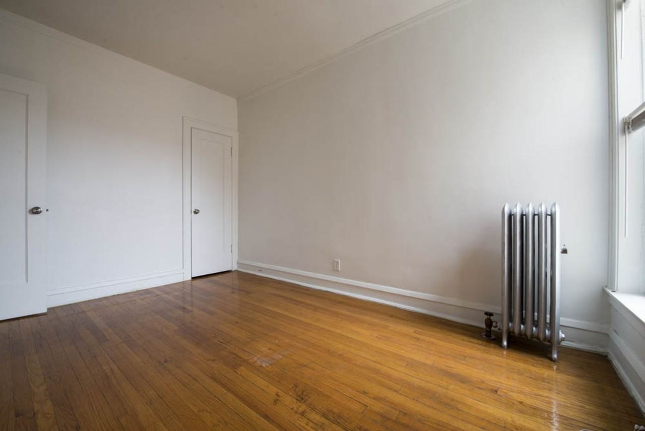 7914 S Hermitage Ave Chicago, IL 60620 - Photo 4 of 28