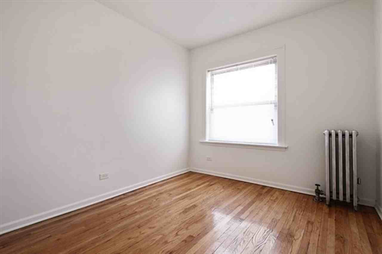 6401 S Maplewood Ave Chicago, IL 60629 - Photo 4 of 11