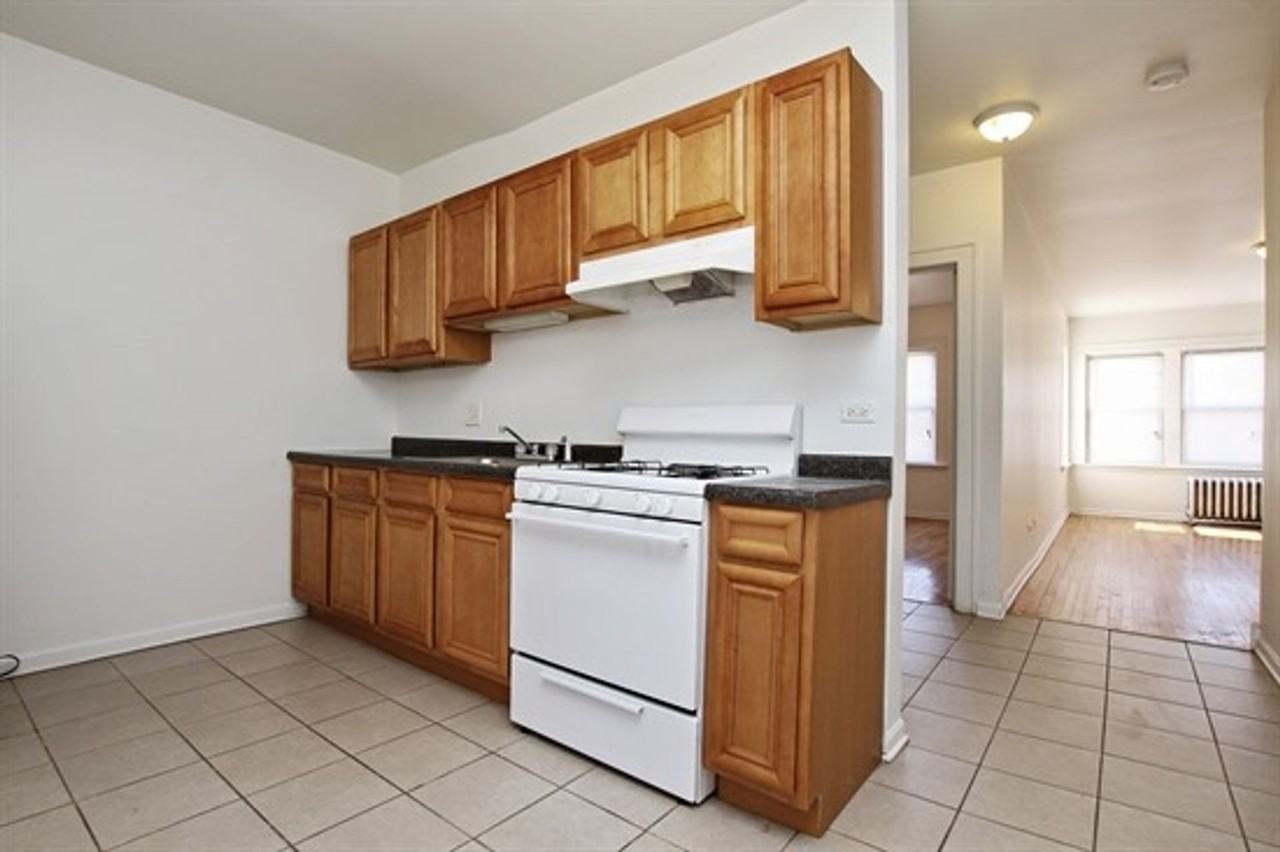 6401 S Maplewood Ave Chicago, IL 60629 - Photo 7 of 11