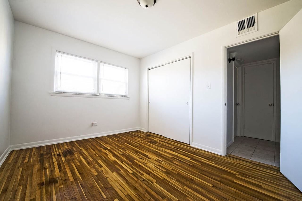 2041-43 E 75th St Chicago, IL 60649 - Photo 4 of 18