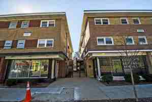featured image of 2041 E 75th St