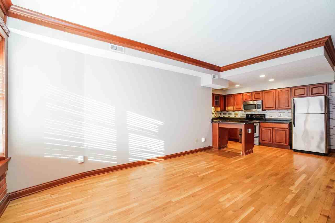 4 Clark Pl - Photo 5 of 16