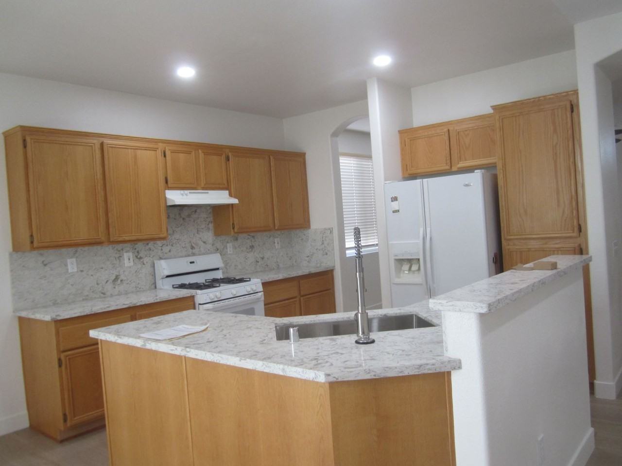 10179 Alta Brisa Way - Photo 7 of 40