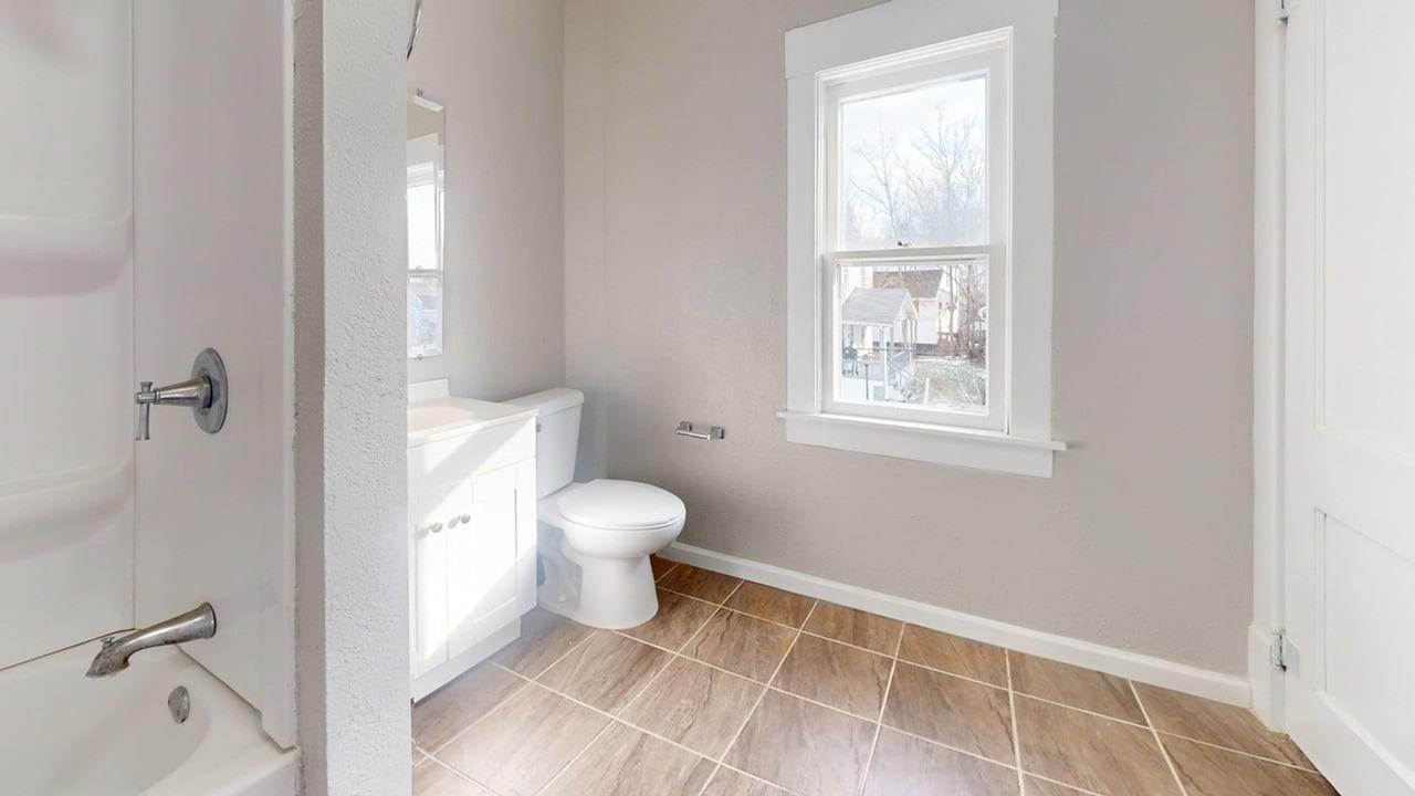 1709 3rd St Ne - Photo 2 of 14