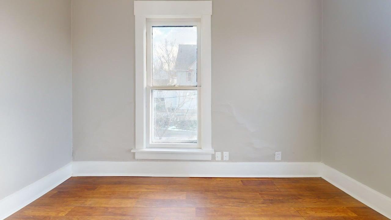 1709 3rd St Ne - Photo 4 of 14