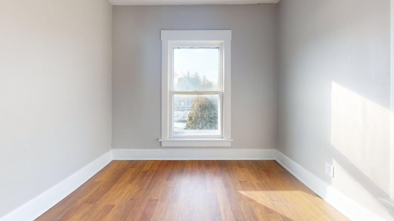 1709 3rd St Ne - Photo 5 of 14