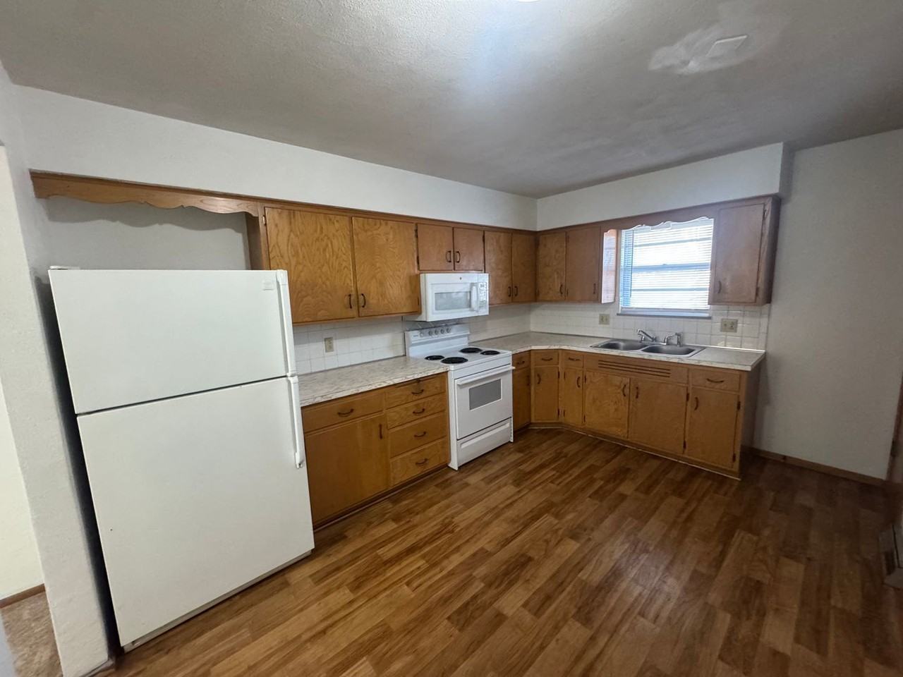 11709 E Winner Rd - Photo 3 of 12