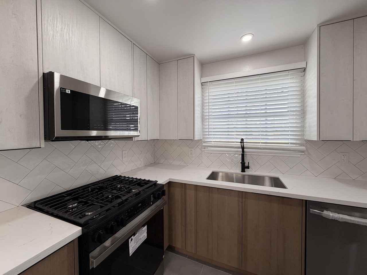 7949 Aldea Ave - Photo 2 of 22