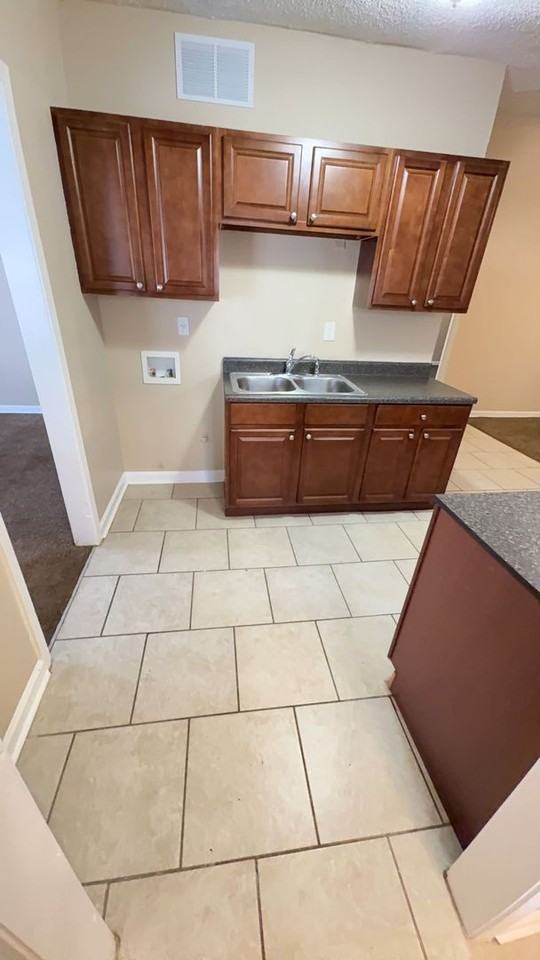 4327 Mountain Terrace St - Photo 4 of 11