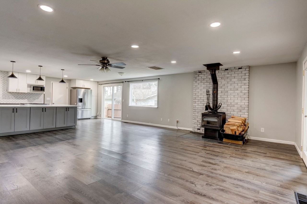 1231 Sw Ingleside Ct - Photo 6 of 23