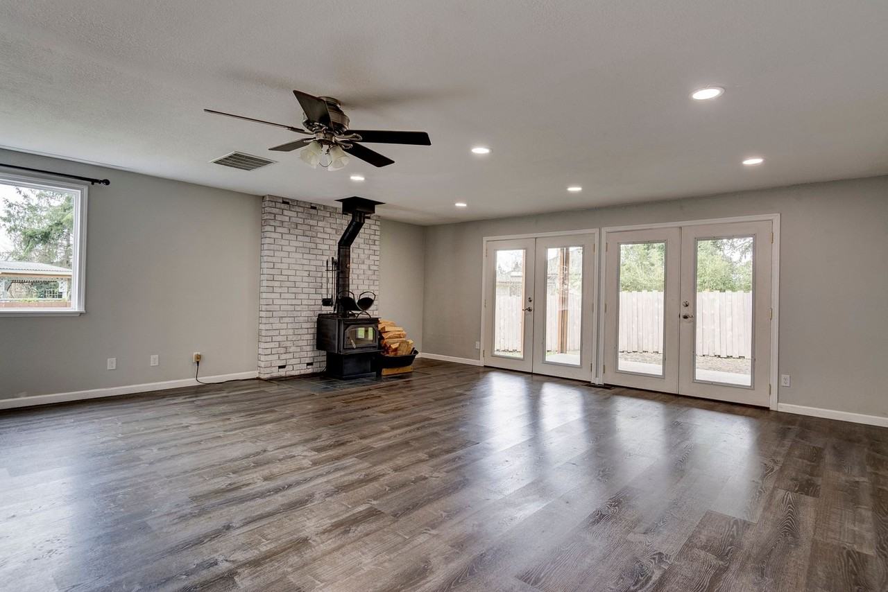 1231 Sw Ingleside Ct - Photo 7 of 23