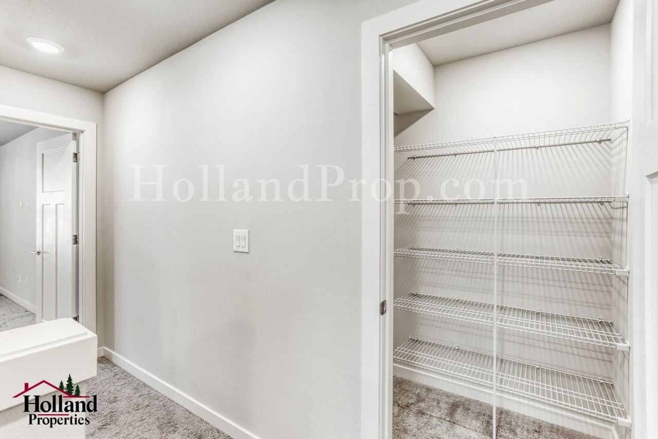 6476 Se Genrosa St - Photo 6 of 29