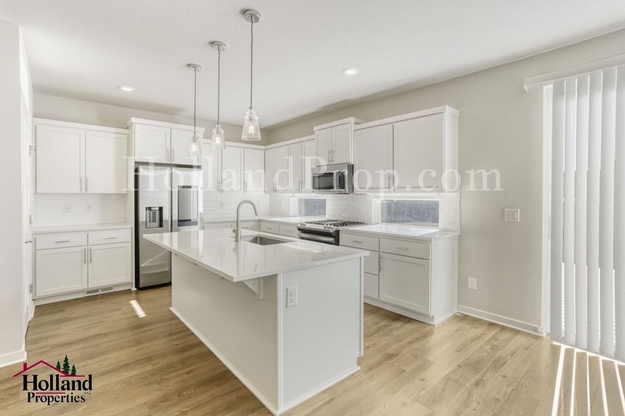 6476 Se Genrosa St - Photo 7 of 29