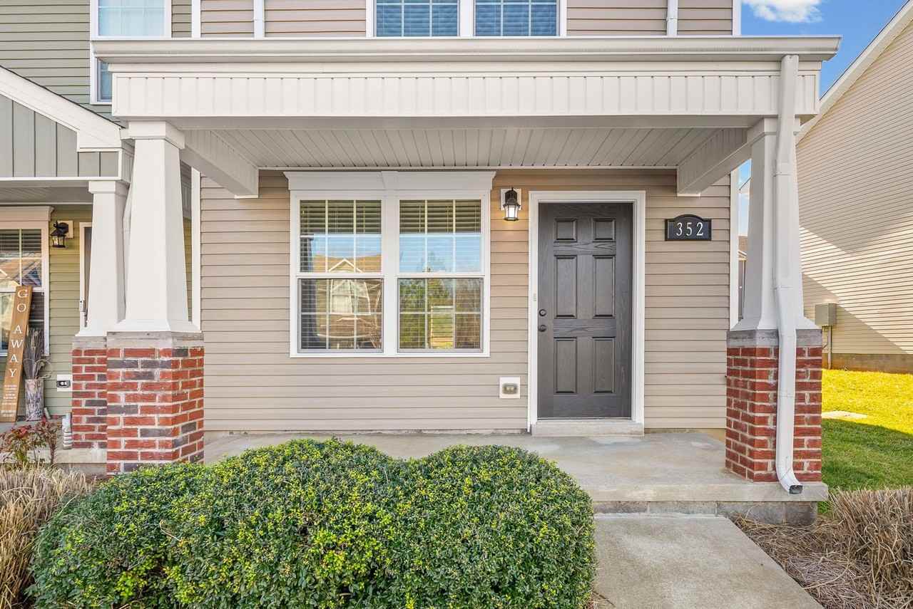 352 Sam Houston Cir - Photo 5 of 27