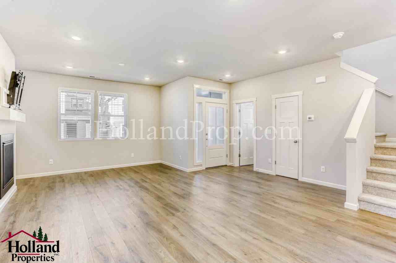 3651 Se Balboa Ln - Photo 6 of 23