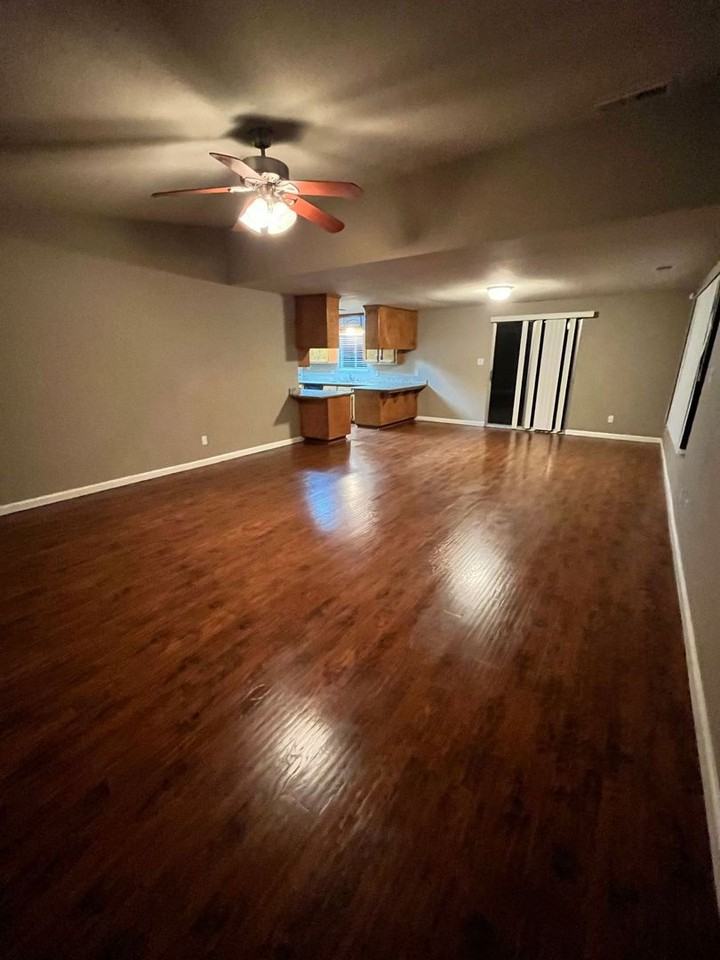 1640 E 27th St - Photo 4 of 7