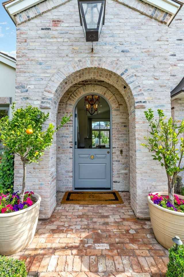 5119 N 41st St - Photo 3 of 32