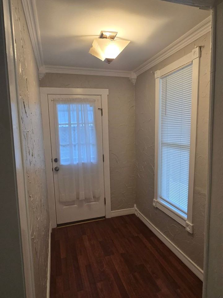 512 Nw 10th St - Photo 4 of 21