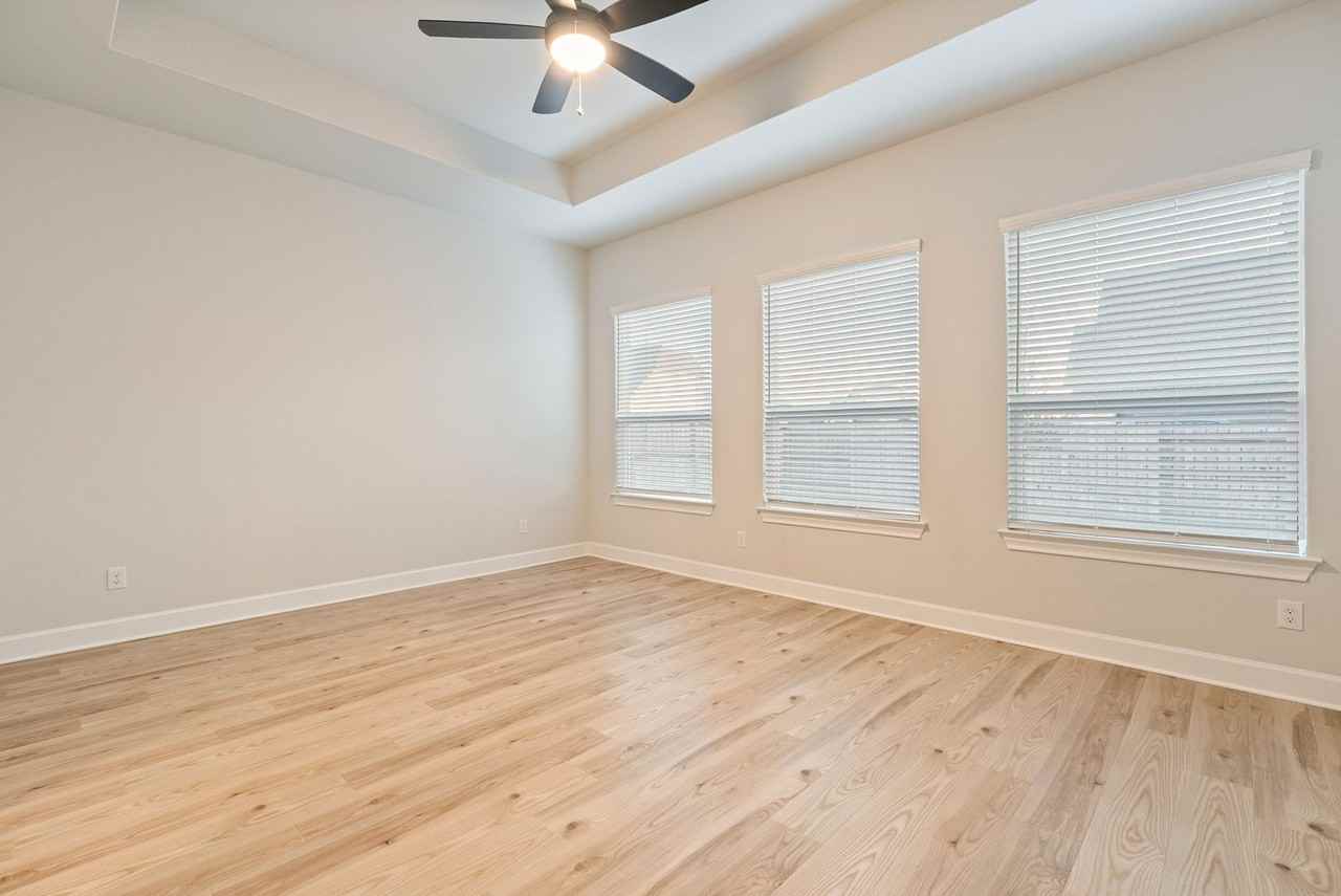 17113 Howdy Way - Photo 4 of 22