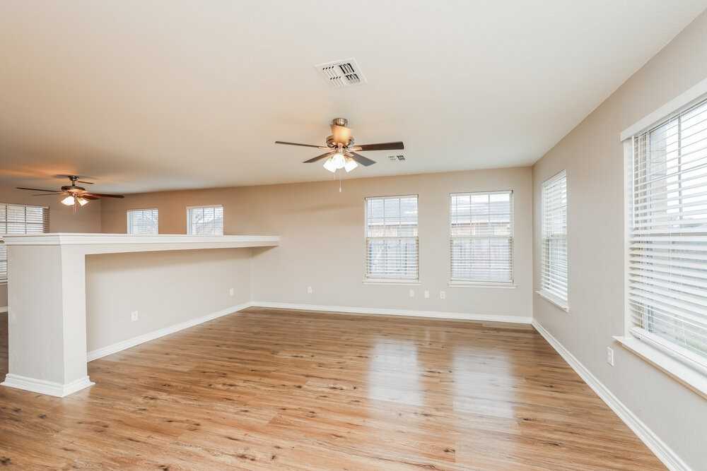 310 Quail Run Rd - Photo 5 of 17