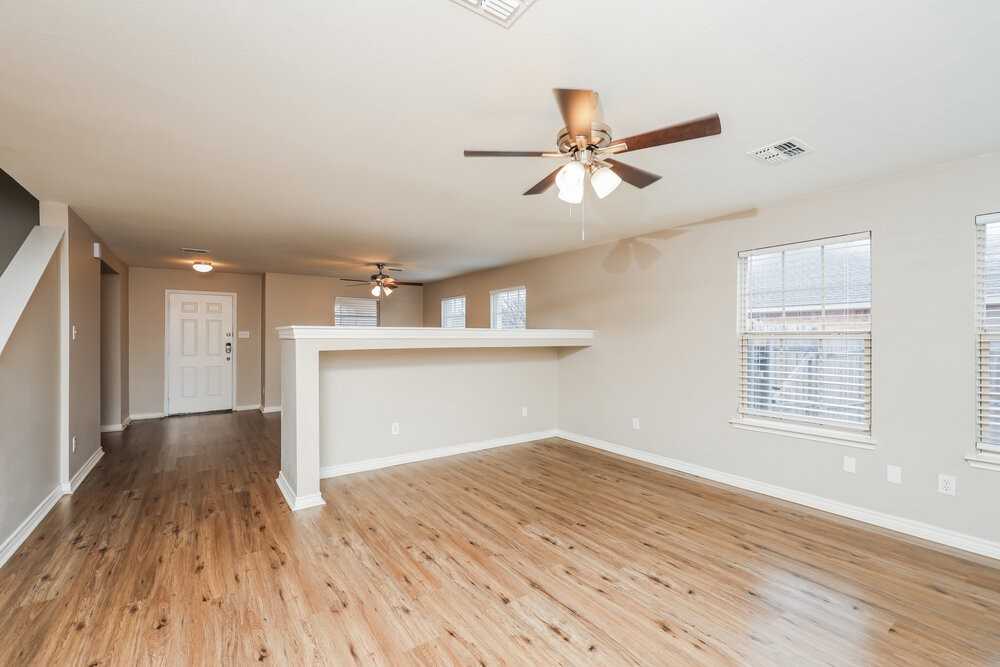 310 Quail Run Rd - Photo 6 of 17