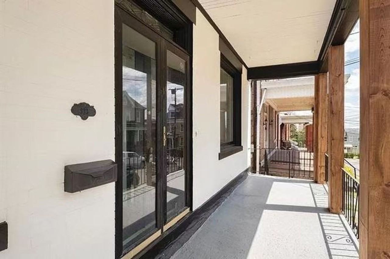 923 Adelaide St - Photo 2 of 29