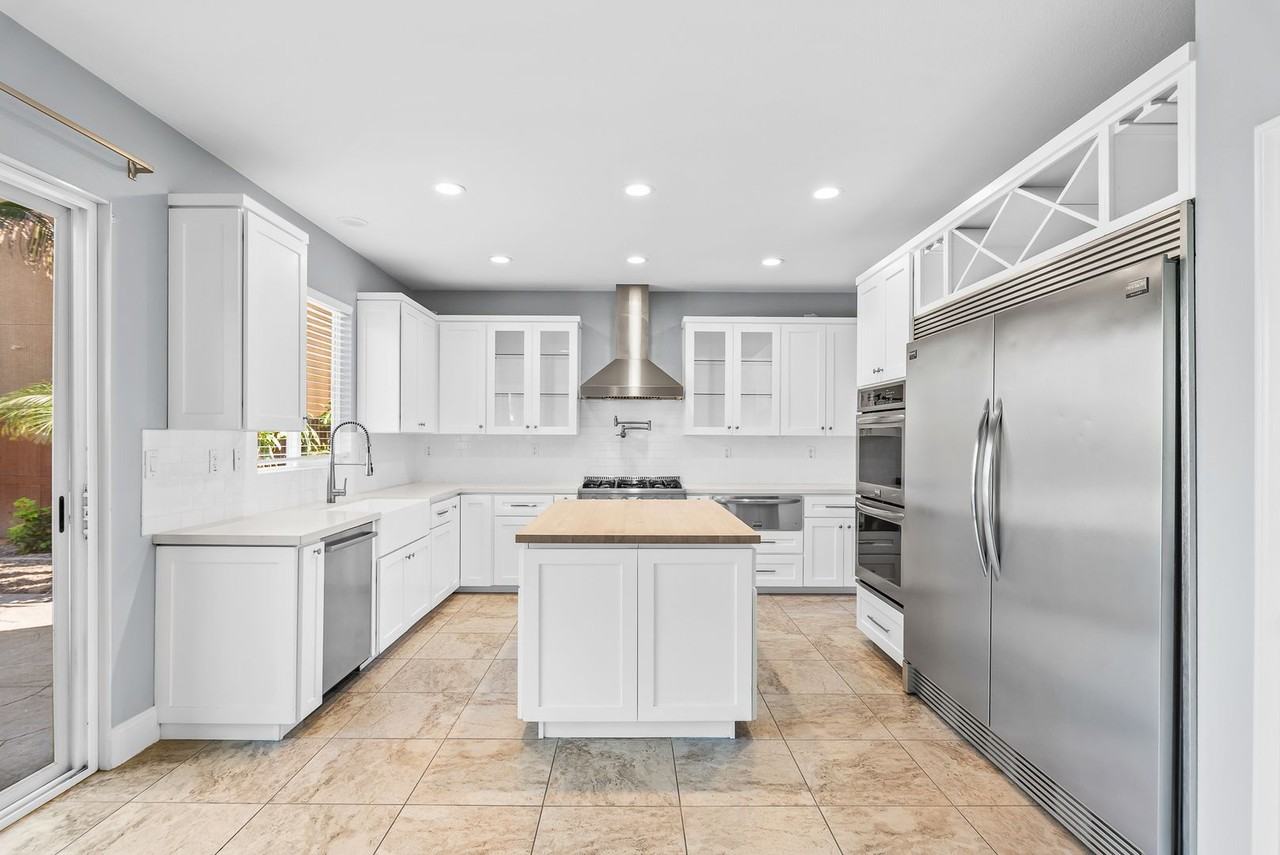 1811 Semple St - Photo 2 of 30