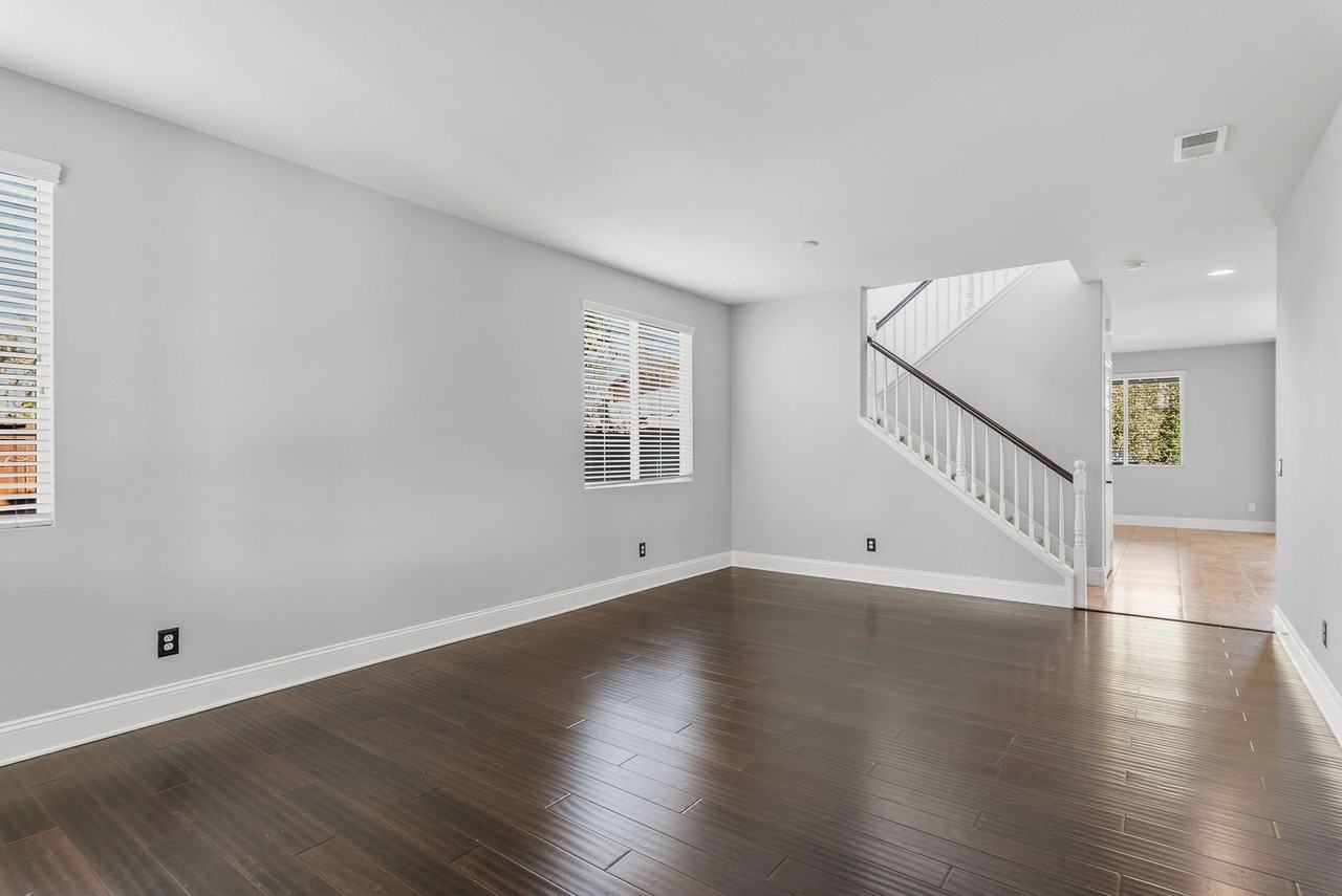 1811 Semple St - Photo 3 of 30