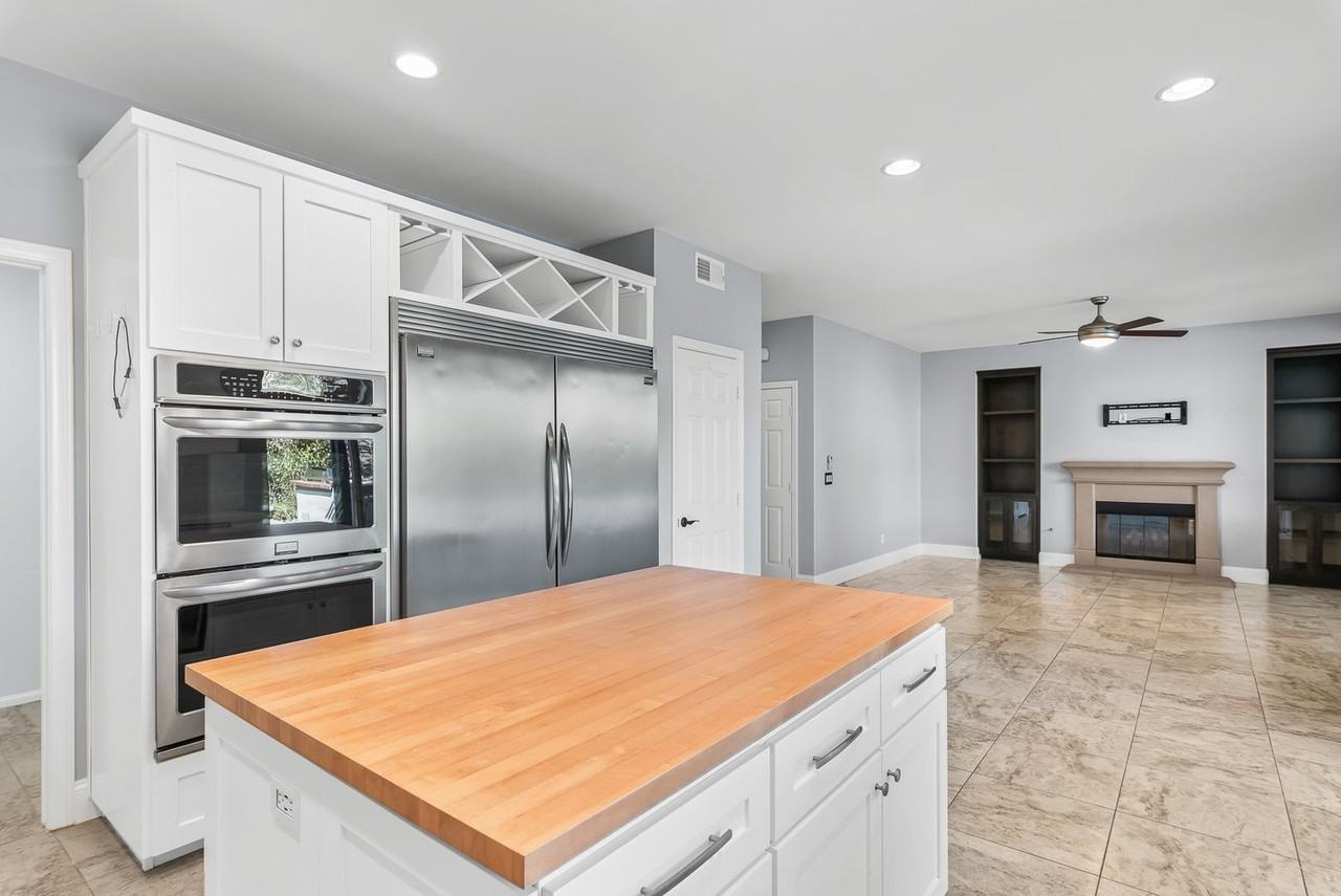 1811 Semple St - Photo 7 of 30