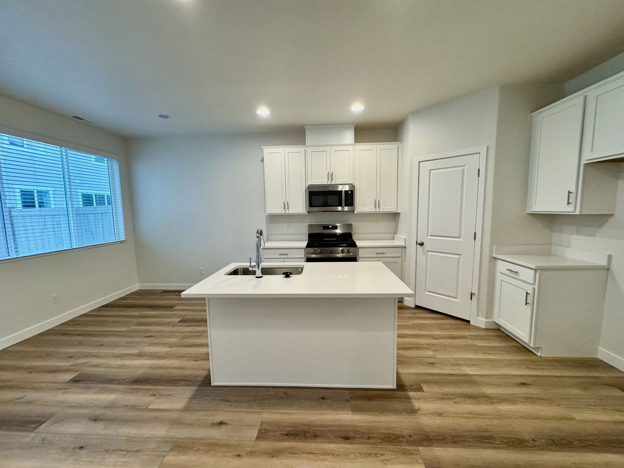 2622 N 2125 W - Photo 2 of 20