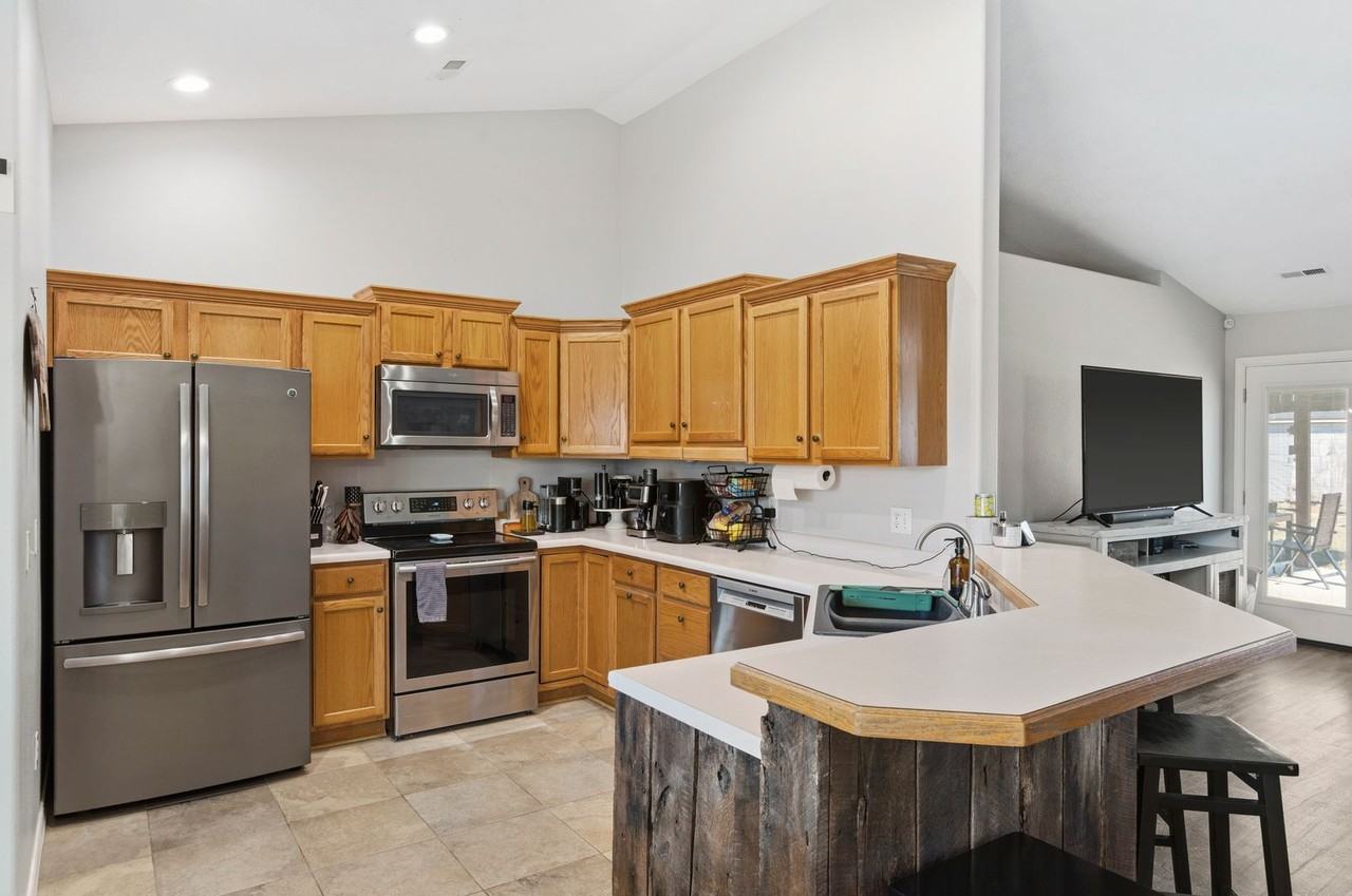 708 S Carriage Xing - Photo 7 of 25