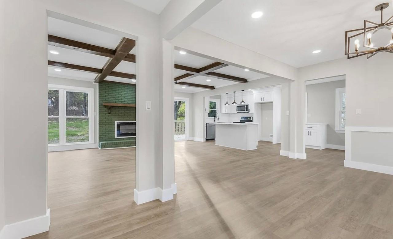 19 Velma Dr - Photo 2 of 35