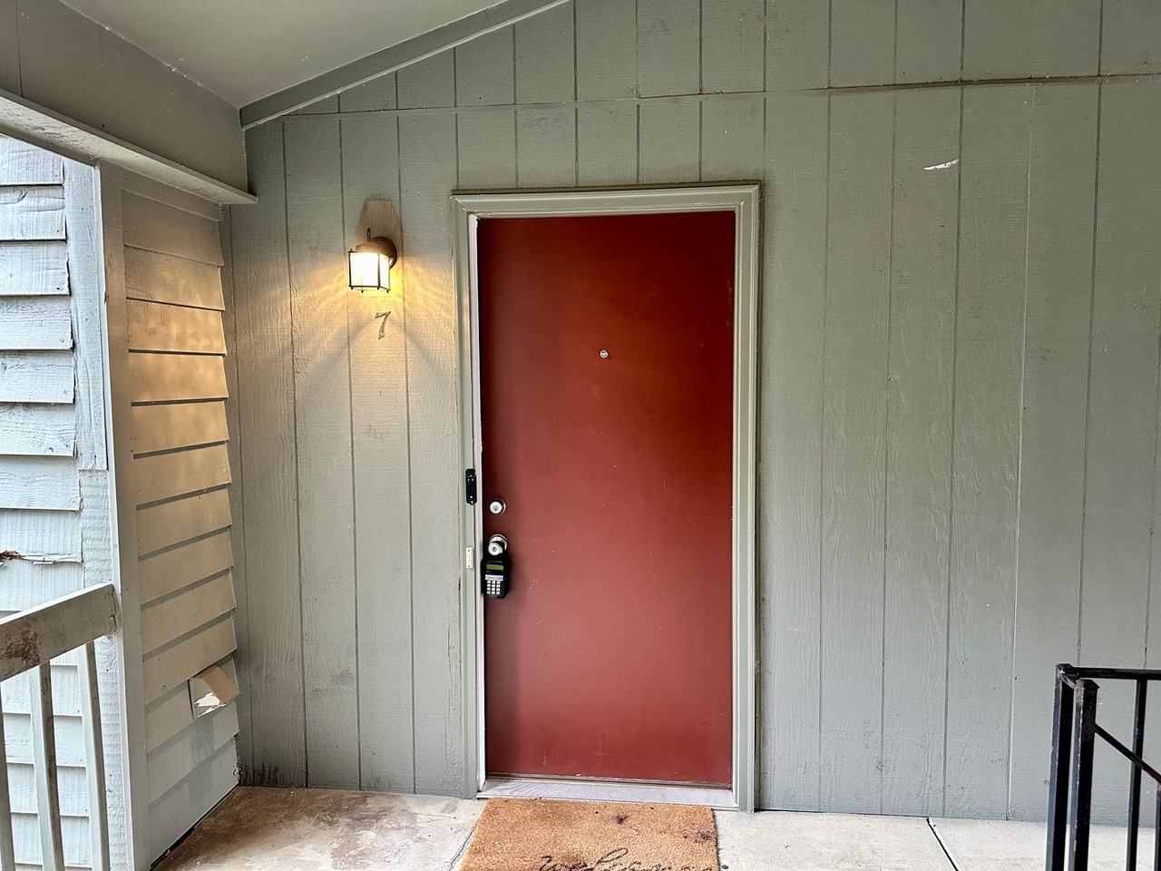 1849 1849 Tryon Ave - Tenant Placement - Photo 2 of 16