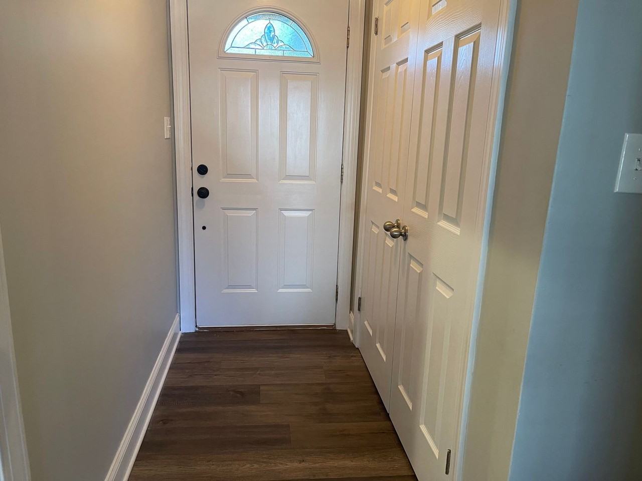 413 Railway Rd - Photo 3 of 32