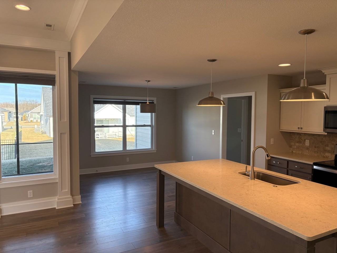 1209 Shore Acres Loop - Photo 5 of 16