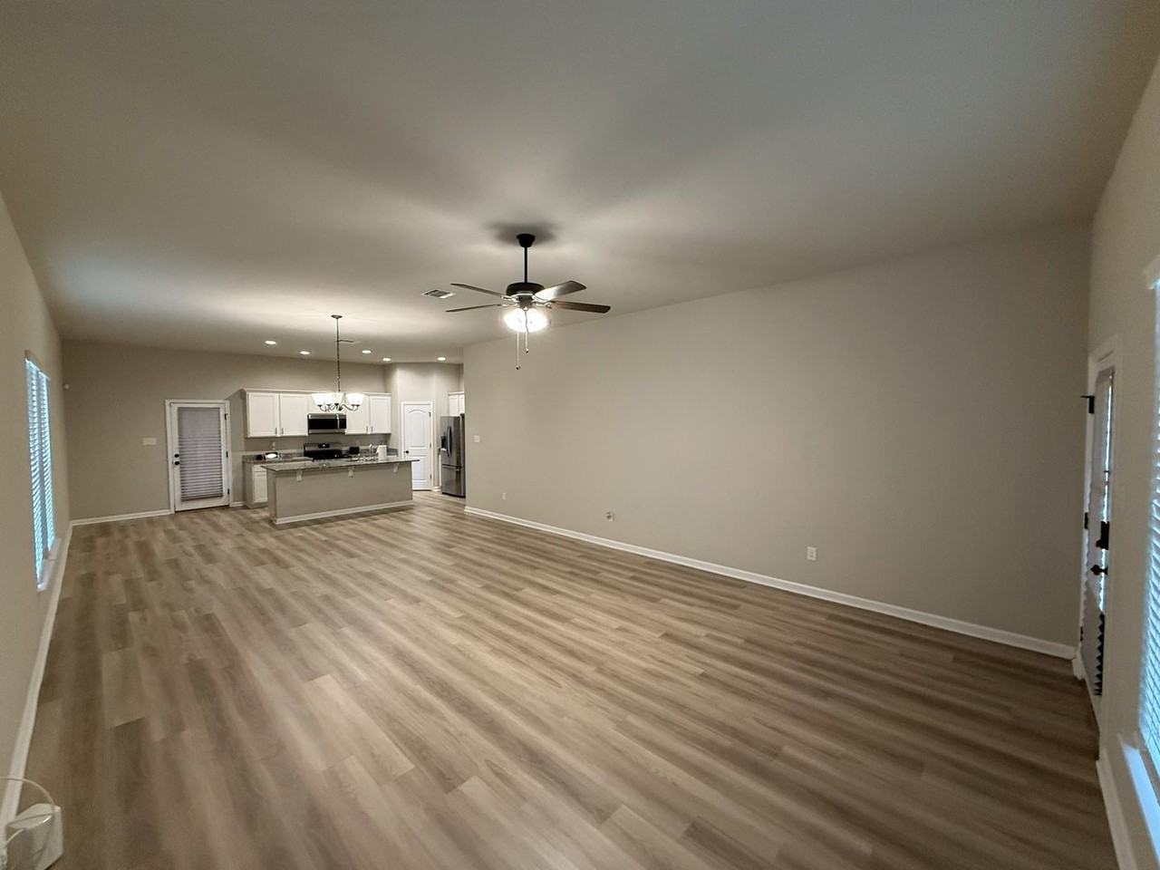 39500 Ridgeland Dr - Photo 4 of 23